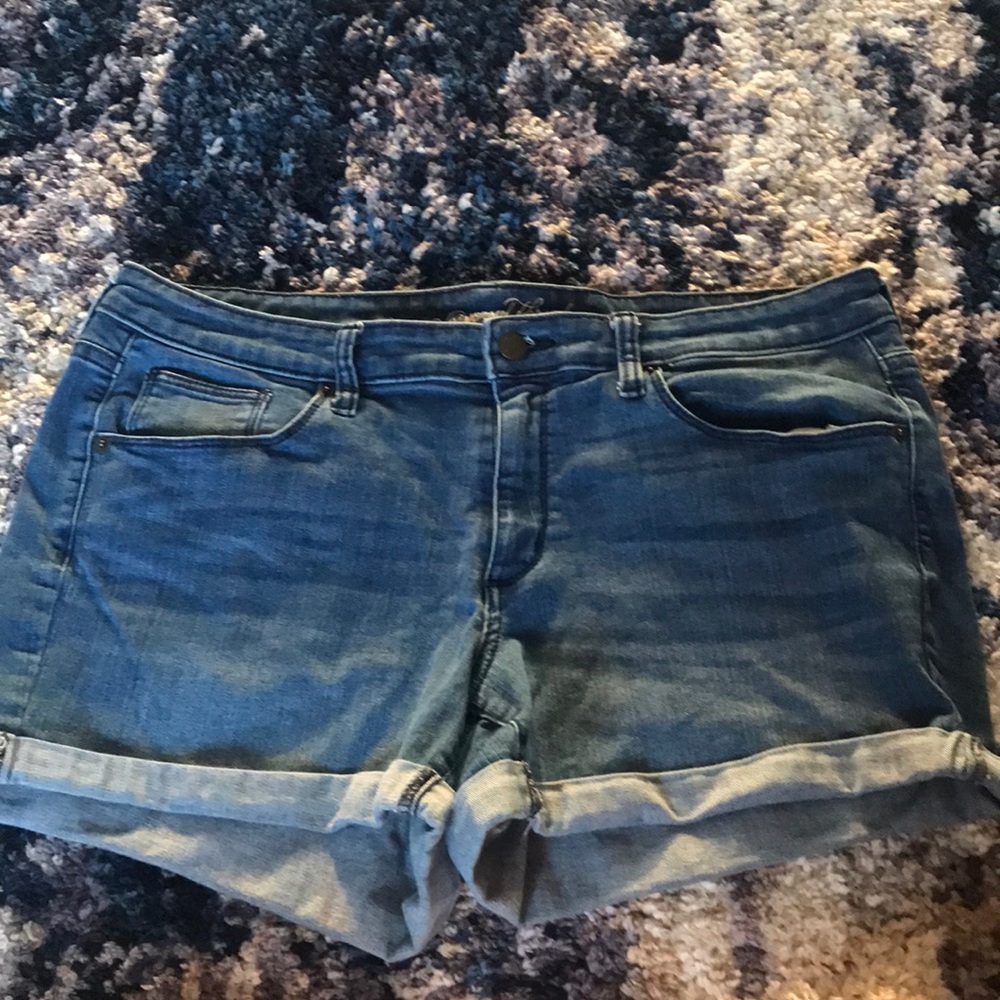 Jean Shorts Unviersal Thread Brand